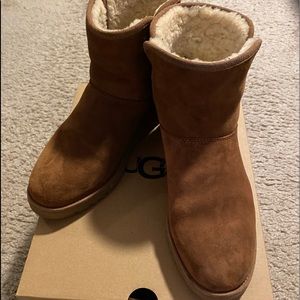UGG KRISTIN BOOTS